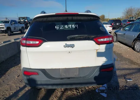 2018 Jeep Cherokee Latitude 4X4 из США, поврежденный, VIN 1C4PJMCB7JD528984